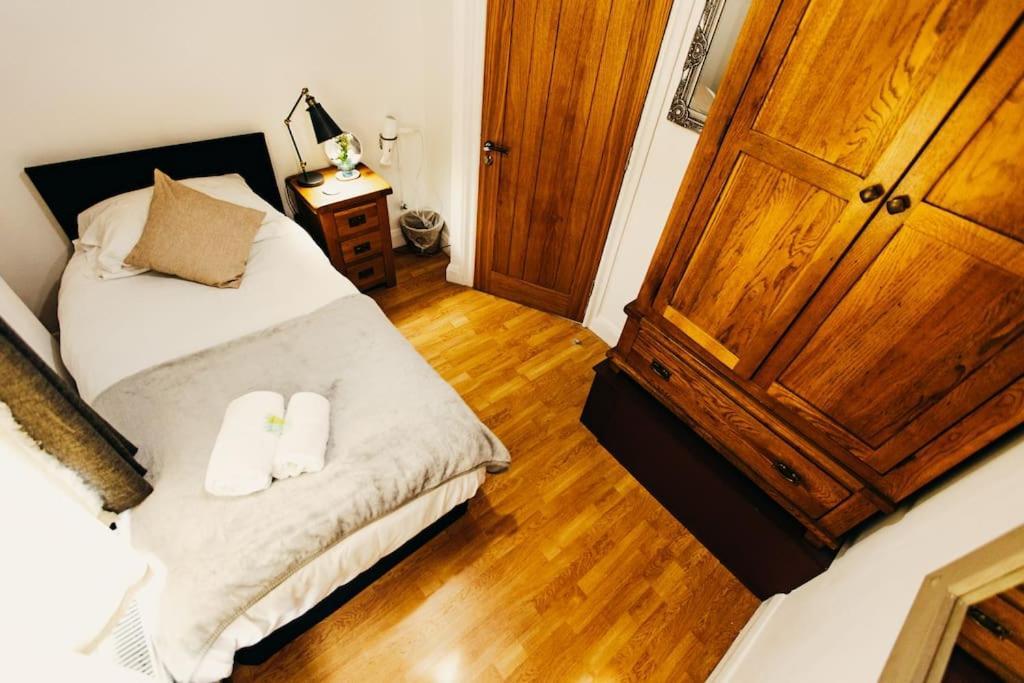 Friars Bush House Belfast - Stunning 4 Bedroom Detached House In Exclusive Queens Quarter Luxury Belfast City Centre מראה חיצוני תמונה